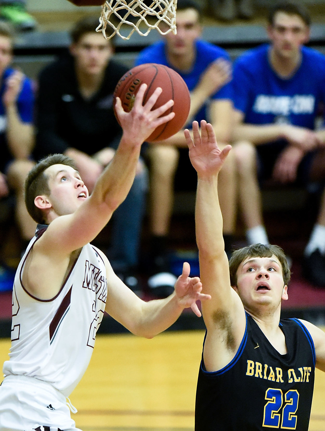 Basketball Briar Cliff at Morningside